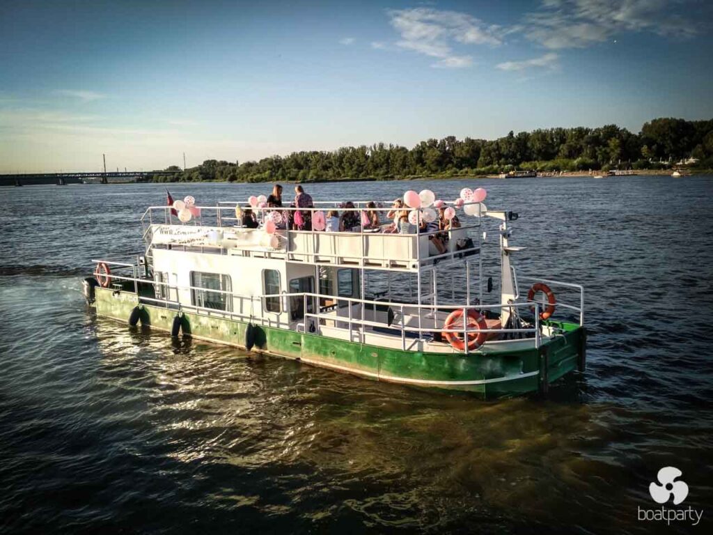Imprezowy statek BoatParty